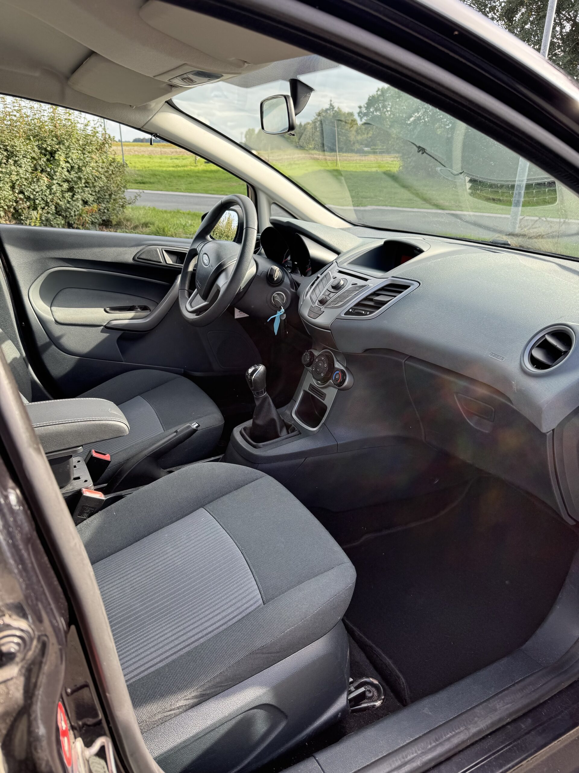 Ford Fiesta 1.25 Limited – 2010 – NAP – Dealer/vakgarage onderhouden nieuwe distributie riem. Nieuwe apk - Afbeelding 13