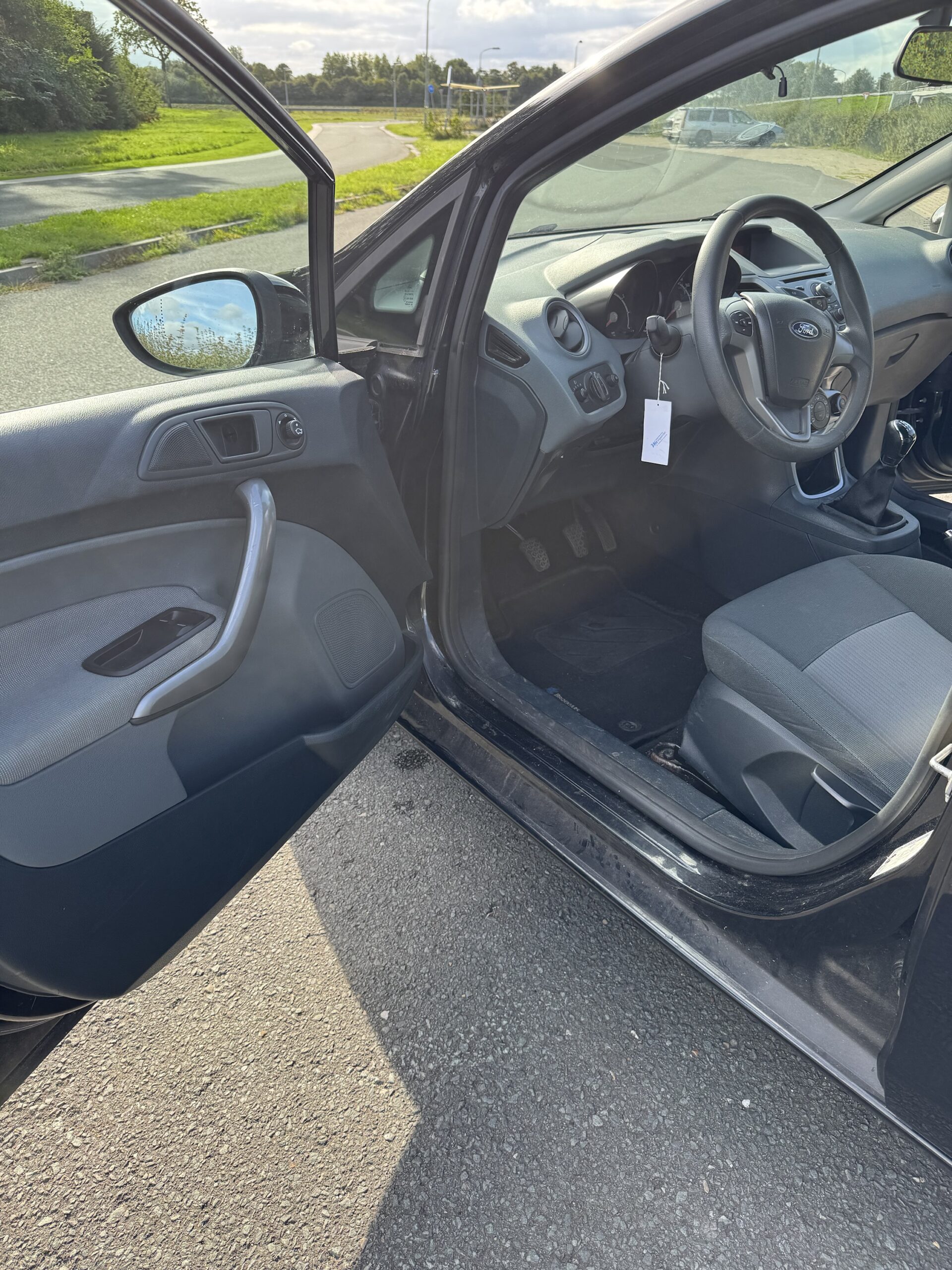 Ford Fiesta 1.25 Limited – 2010 – NAP – Dealer/vakgarage onderhouden nieuwe distributie riem. Nieuwe apk - Afbeelding 9